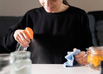 How to Make Your Own All-Purpose Cleaner With Vinegar