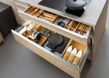 Clever Ways to Organize Your Kitchen Drawers