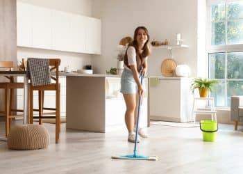 The Best Way to Keep Floors Clean Without Constant Sweeping