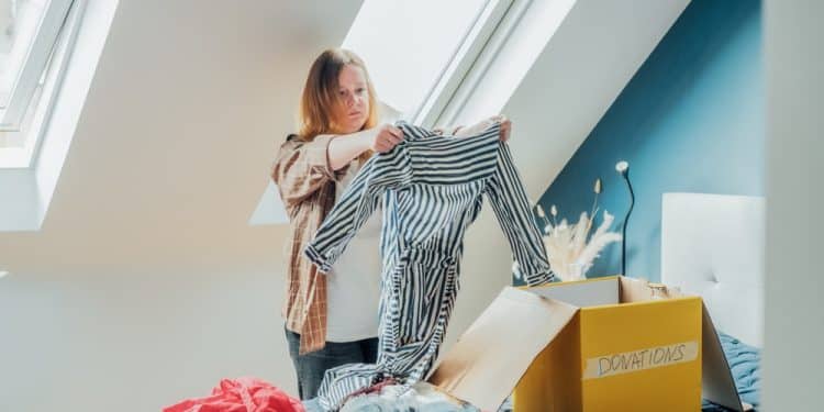 How to Declutter Without Getting Overwhelmed