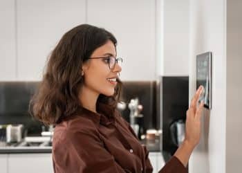 10 Smart Home Hacks That Instantly Make Life Easier