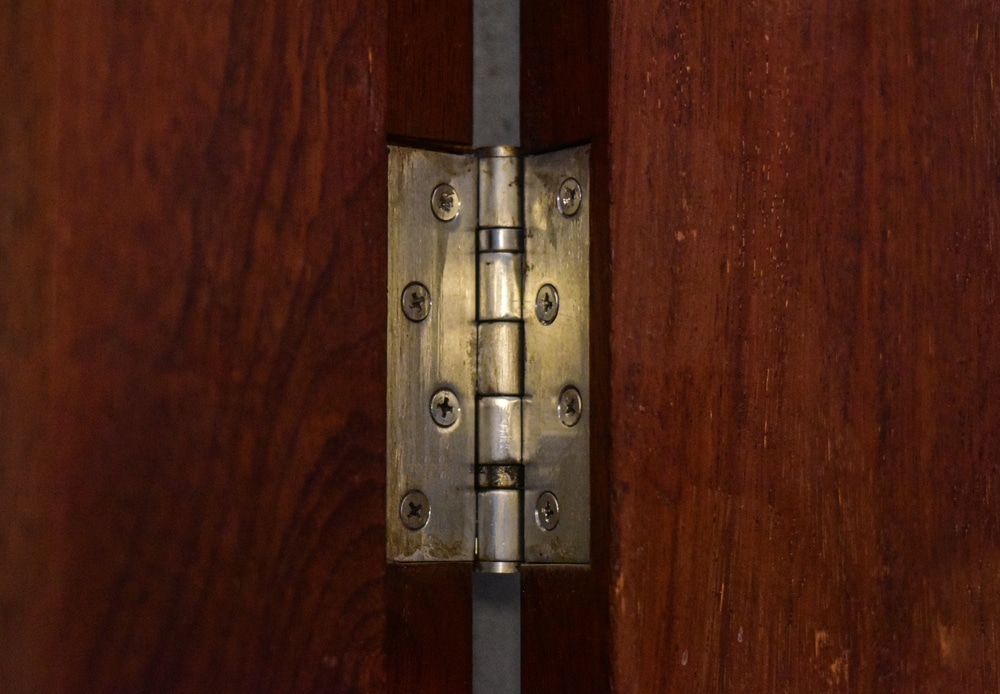 fix your squeaky door