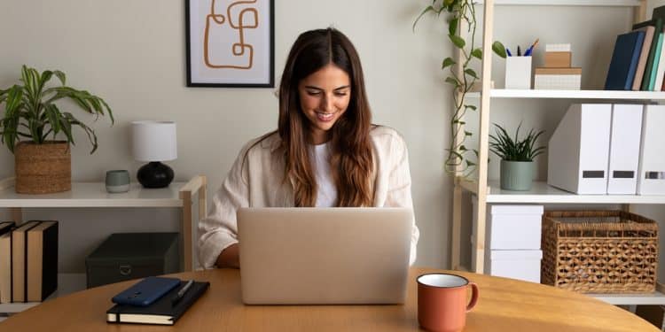 Tidy Up Your Home Office Shelves!