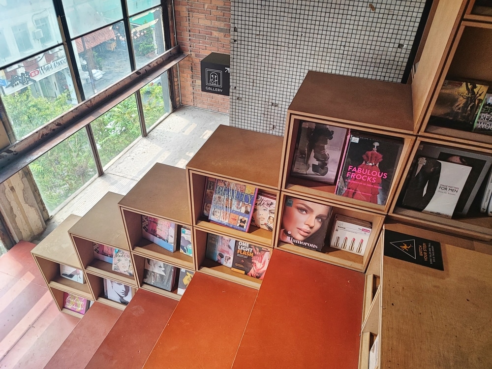bookshelf styling ideas